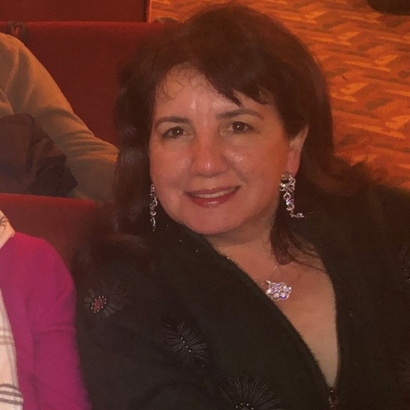 Meet your Posher, Loredana - Picture 1 of 1